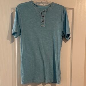Men's Sky Blue Short-Sleeve Henley Shirt